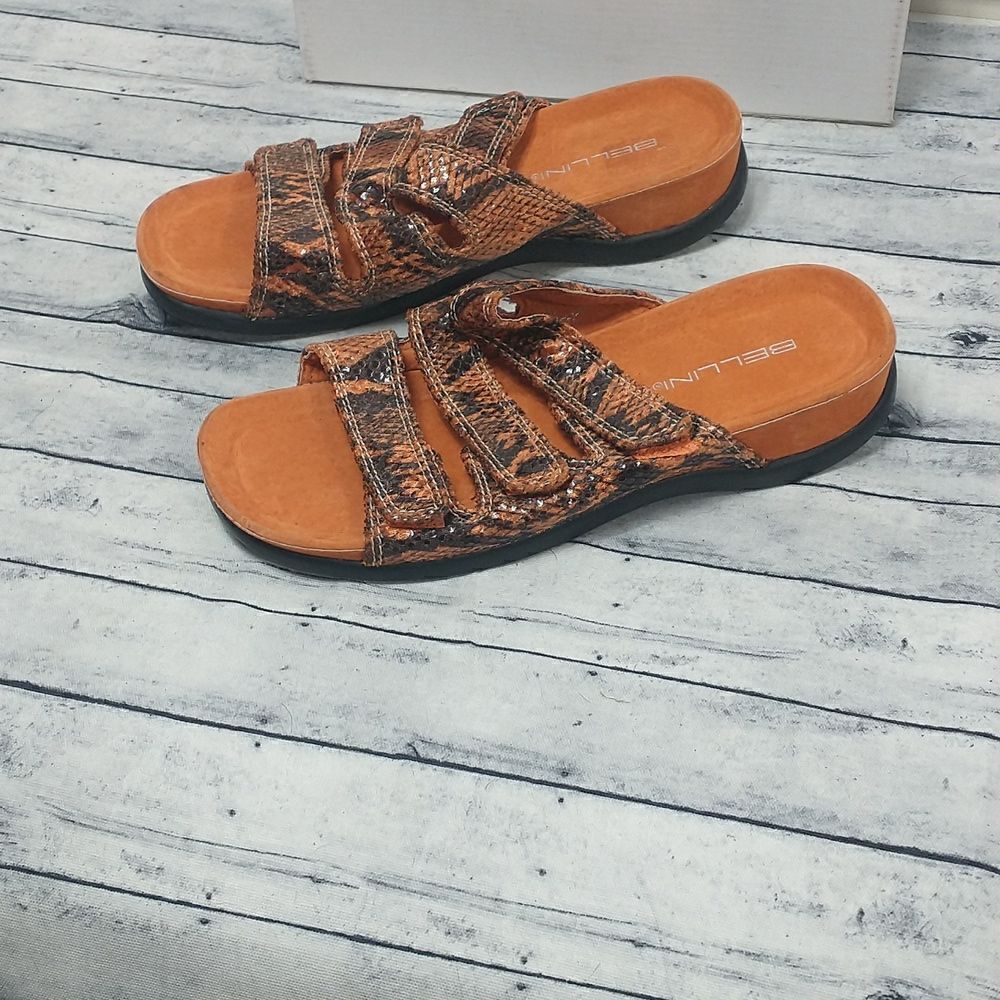 BELLINI FLEX SNAKESKIN ORANGE ADJUSTABLE STRAP SLIDE SANDAL SIZE 9M.